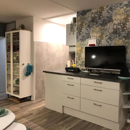 Zobel Apartman *